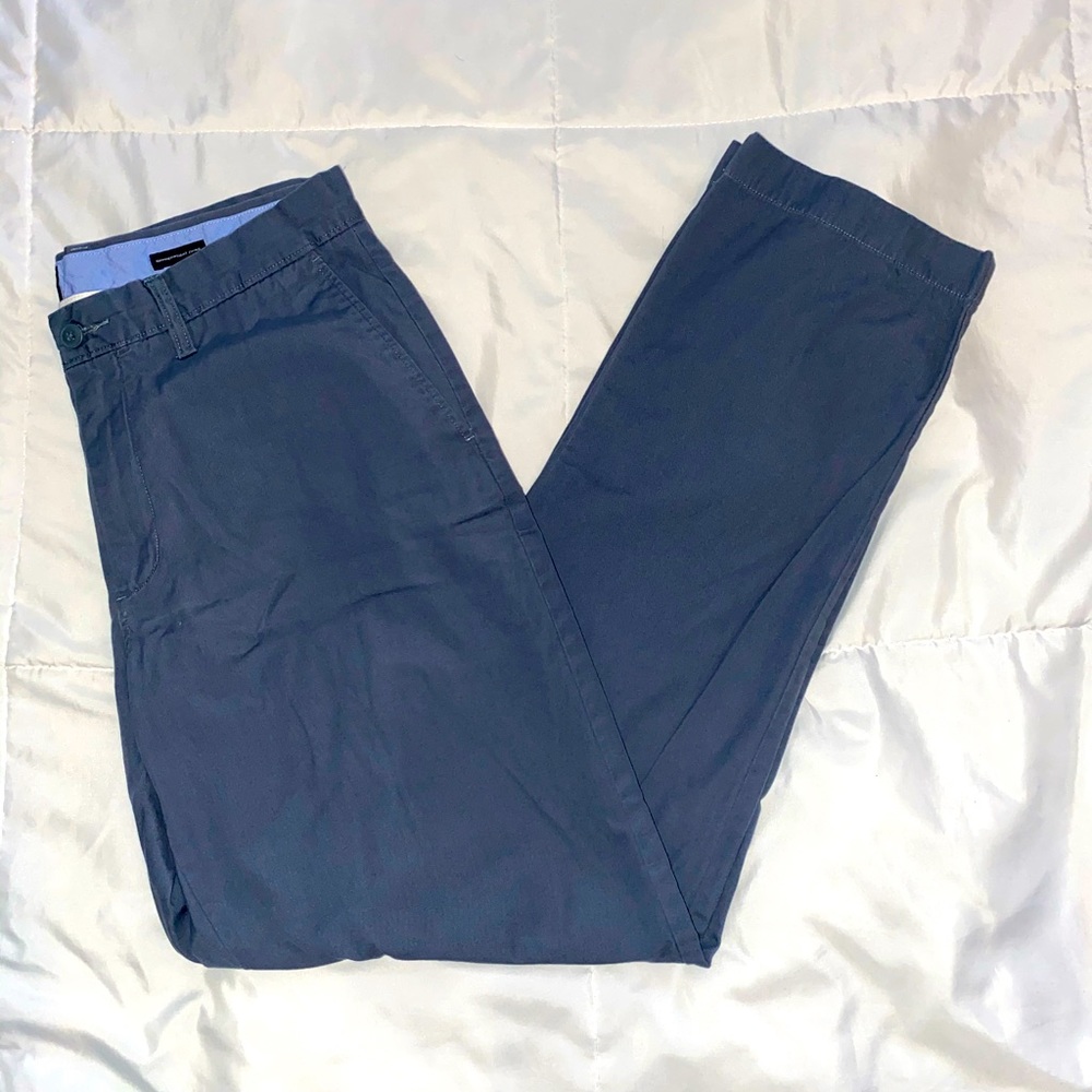 J. Crew Men’s Summer-weight Chino Pants Size 33x32